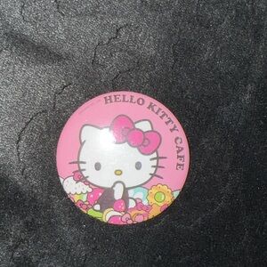Hello kitty pin